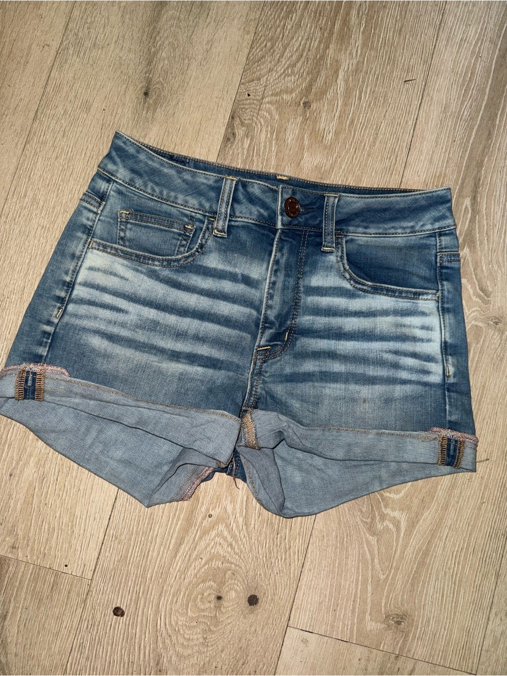 American eagle size 4 Denim Roll-Cuff Women's Shorts - Blue